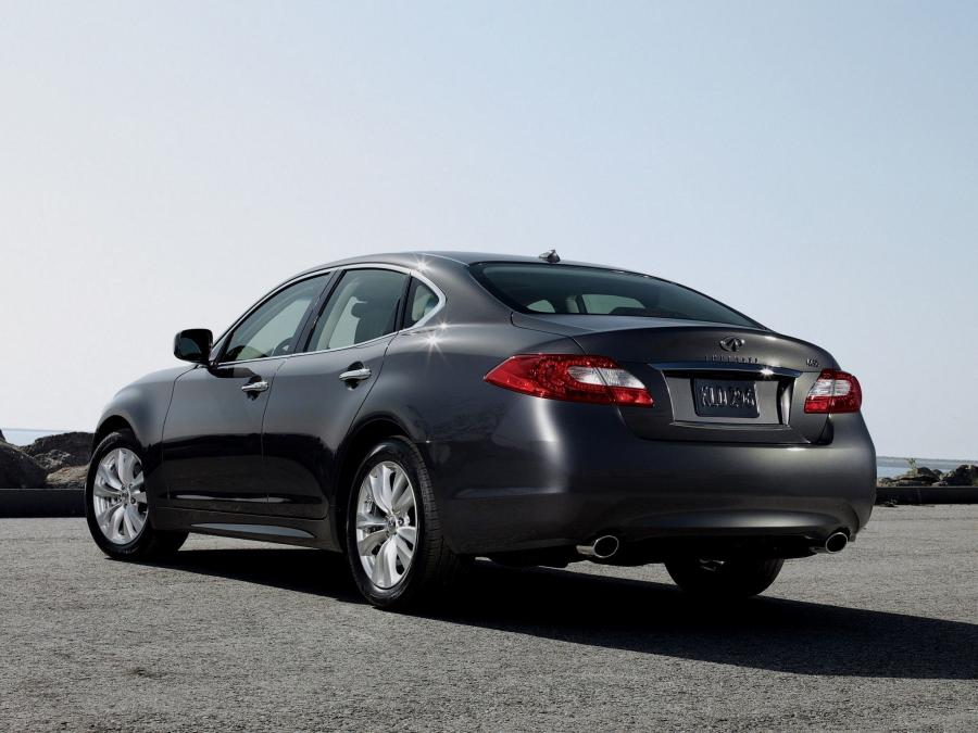  Infiniti M56 2010 года  (фото 6 из 34)